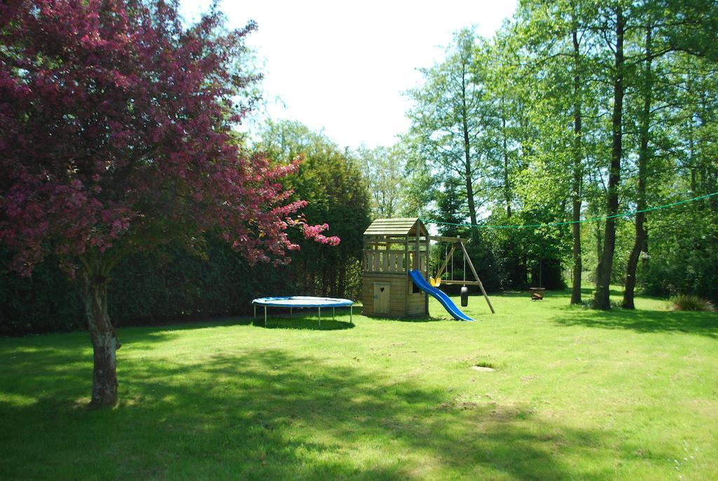 Vakantiehuis "It Koaihus" Jistrum エクステリア 写真